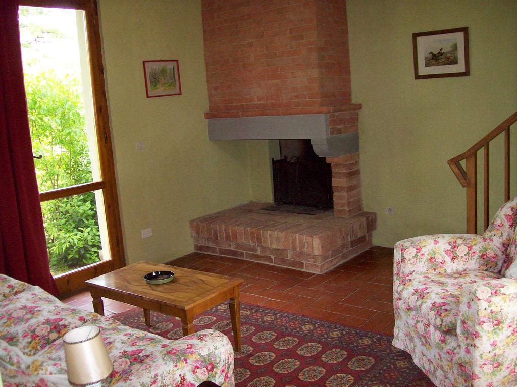 Villa Chiara Pergine Valdarno Luaran gambar